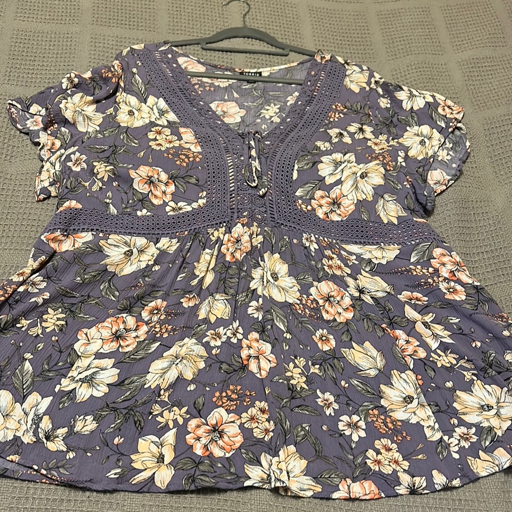 Torrid Floral Babydoll Top 4x-DONATED